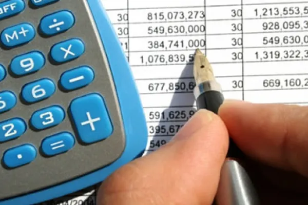 Contabilii și micii antreprenori, revoltați de măsurile haotice ale guvernului Bolojan. Nu mai schimbați regulile în timpul jocului!