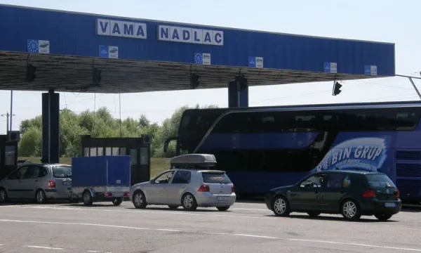 Haos în domenii cheie din cauza salariilor mici! Angajații DSP, vameșii și polițiștii din penitenciare pregătesc proteste masive - Risc uriaș de blocaj de sărbători
