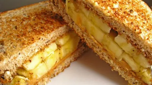 Toată lumea face aceste greşeli la micul dejun. Ce alimente nu trebuie să lipsească din meniu