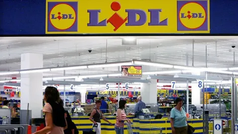 Decizie ŞOC: Lidl scoate mărcile Coca-Cola din magazinele sale din Germania