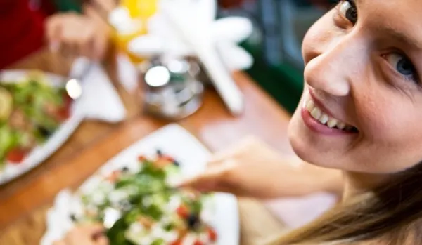 Alimentele au un gust mai bun dacă sunt însoţite de sunete complementare