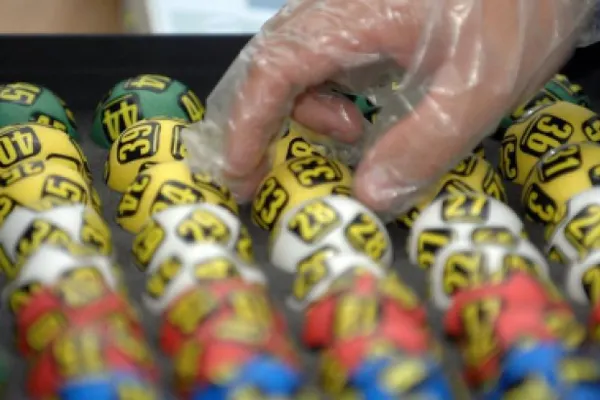 LOTO. Numerele extrase la LOTO 6 DIN 49. Ce numere ai pus la LOTO 6/49