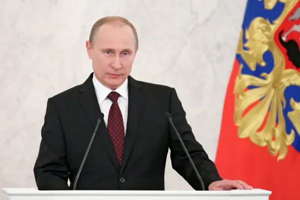 Vladimir Putin cere evitarea escaladării crizei din Ucraina