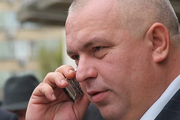 Avocatul lui Nicuşor Constantinescu: Are o problemă de sănătate foarte gravă. Urma să plece în SUA
