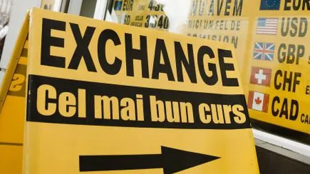 DUPĂ SCUMPIRILE în lanț, românii mai primesc o lovitură. Euro, la un nou maxim istoric, leul S-A PRĂBUȘIT