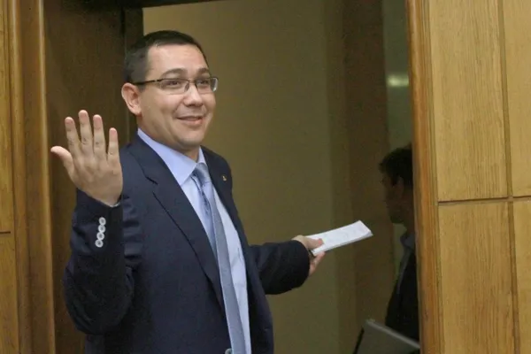 VICTOR PONTA s-a răzgândit: Vina nu aparţine MAI în cazul accidentului aviatic din Apuseni