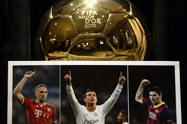 BALONUL DE AUR. Cristiano Ronaldo a câştigat BALONUL DE AUR UPDATE LIVE