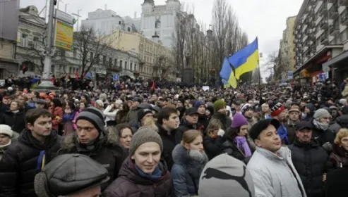 Canada se va consulta cu SUA şi UE pentru o "reacţie puternică" la violenţele din Ucraina