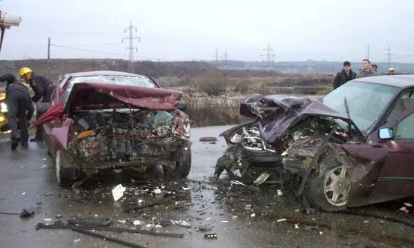Angajat al MAI implicat într-un accident rutier