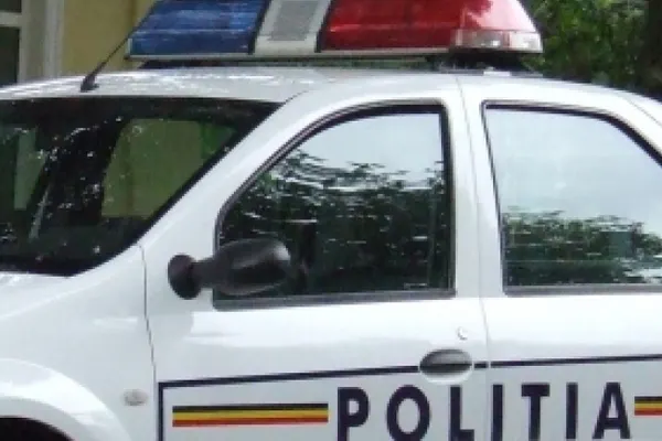 Doi hoţi, PRINŞI ce au făcut ACCIDENT în timp ce fugeau de POLIŢIE