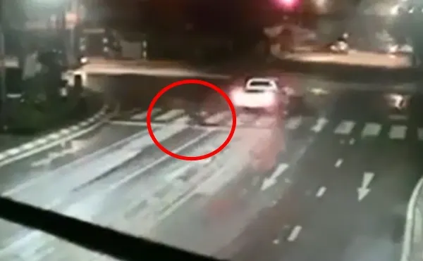 Reflexul care i-a salvat viaţa. Cum a reușit un bărbat să evite un teribil accident