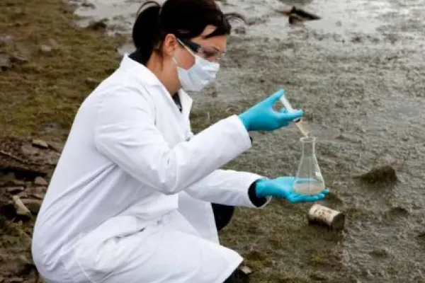 Alertă MAE -  Poluare periculoasă pentru sănătate la granița cu România
