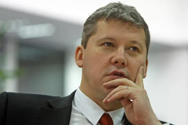 ACCIDENT AVIATIC. PREDOIU: Regimul PONTA va călca pe cadavre ca să ascundă ADEVĂRUL
