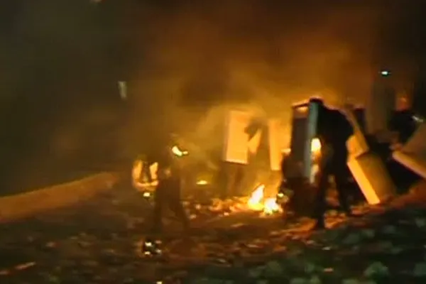 Proteste violente la Kiev: Protestatarii s-au bătut cu forțele de ordine