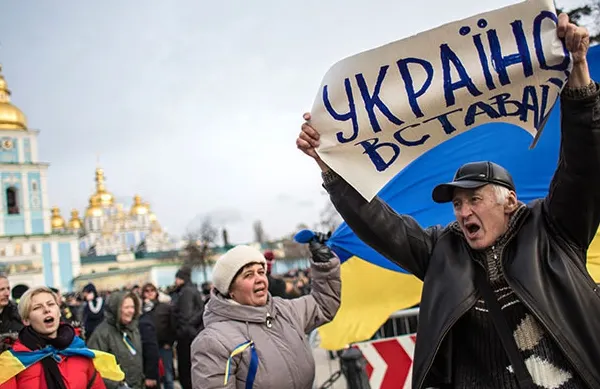 UCRAINA: Ce urmează după ce liderii opoziţiei au respins "oferta otrăvită" de a conduce Guvernul