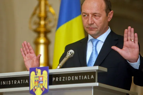 Mesajul lui Băsescu pentru Ucraina. Apel la CALM şi renunţare la acţiuni EXTREMISTE