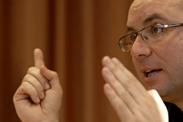 Cozmin Gușă: "Dacă se rupe USL-ul, Crin Antonescu devine președinte"