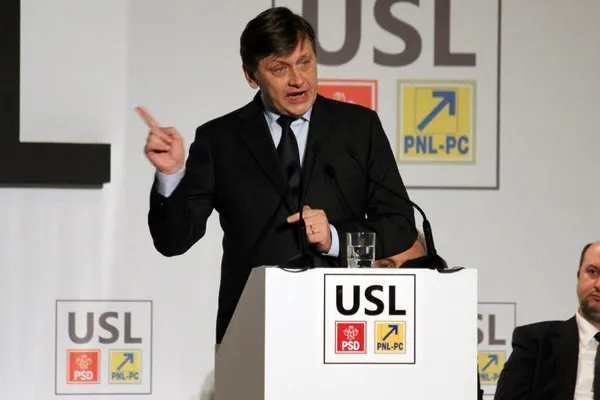 ULTIMATUMUL LUI ANTONESCU: Ponta să decidă până luni dacă mai doreşte guvern cu PNL