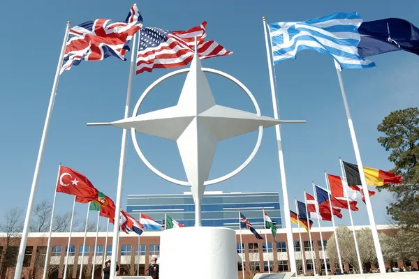 UCRAINA. Polonia anunţă că se simte AMENINŢATĂ şi solicită o reuniune a Consiliului Nord-Atlantic