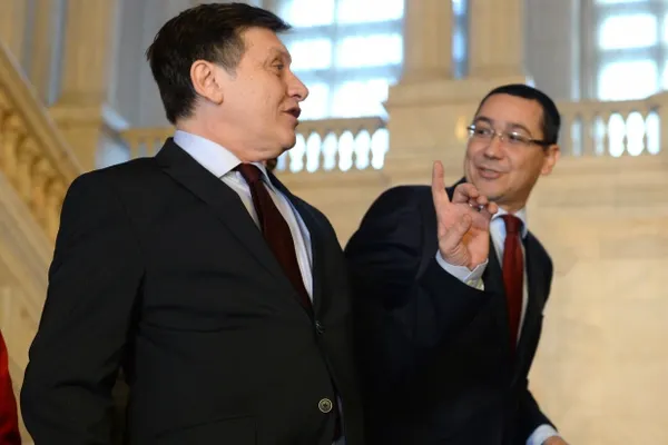 CRIN ANTONESCU: Ponta nu e în situaţia să aşeze cum doreşte propunerile de miniştri PNL