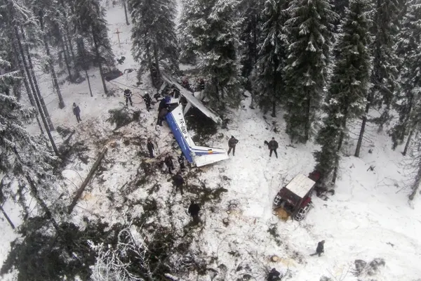 ACCIDENT AVIATIC APUSENI: Copilotul Răzvan Petrescu rămâne internat la terapie intensivă