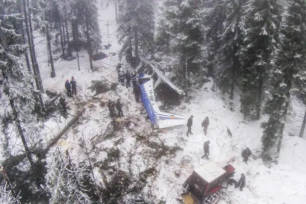 ACCIDENT AVIATIC. Vremea, de vină pentru accidentul din Munţii Apuseni