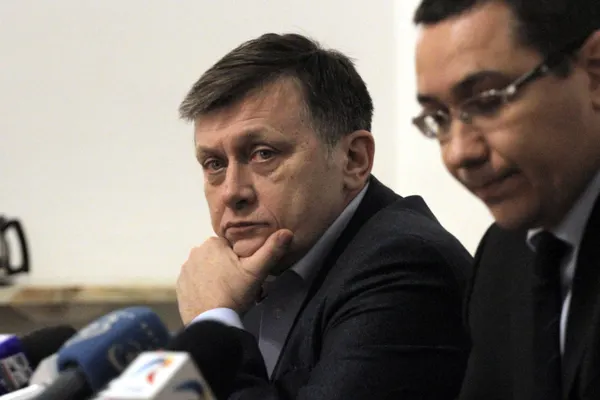 SONDAJ: VICTOR PONTA îl bate pe CRIN ANTONESCU la alegerile prezidenţiale