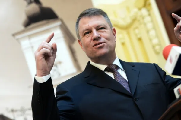 PNL DECIDE DACĂ IESE DE LA GUVERNARE. Scenariile lui KLAUS IOHANNIS