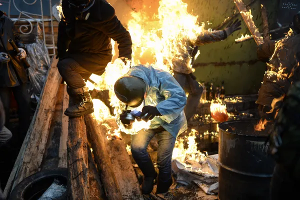 UCRAINA. 11 răniţi din Kiev, aduşi în România
