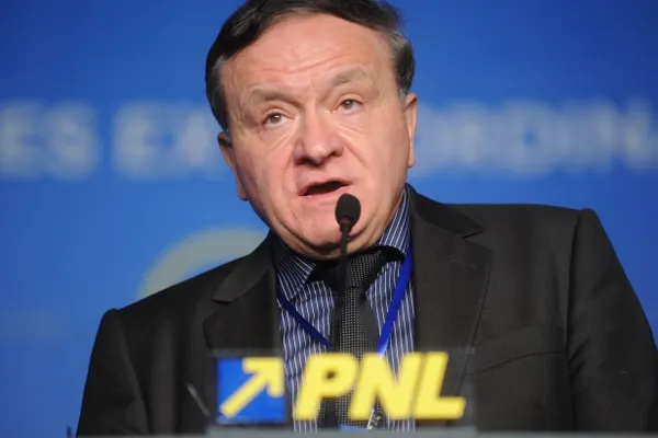 Căncescu: Am susţinut ieşirea PNL de la guvernare