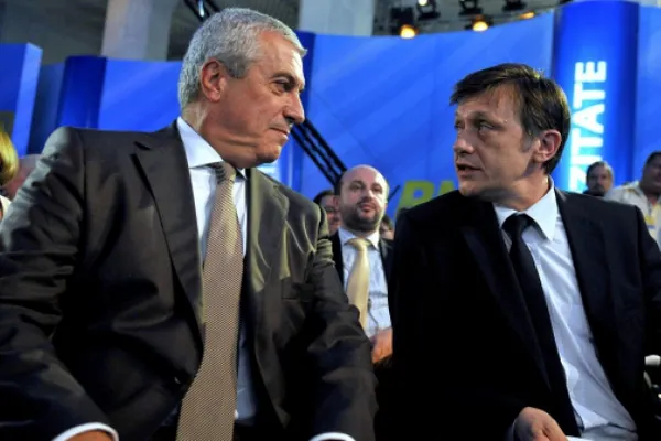 ION CRISTOIU: Presa pro-PSD şi presa pro-Băsescu îl ajută pe Tăriceanu să rupă PNL