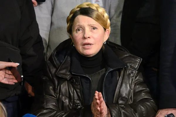 IULIA TIMOŞENKO şi-a anunţat CANDIDATURA la alegerile prezidenţiale din Ucraina
