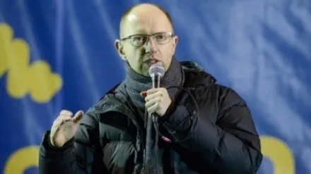 UCRAINA. Arseni Iaţeniuk, aliatul lui Timoşenko, propus premier: Suntem în pragul unei catastrofe