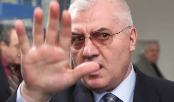 LPF: Poliţia a ridicat înscrisuri având legătură cu presupuse infracţiuni din mandatul lui Dragomir