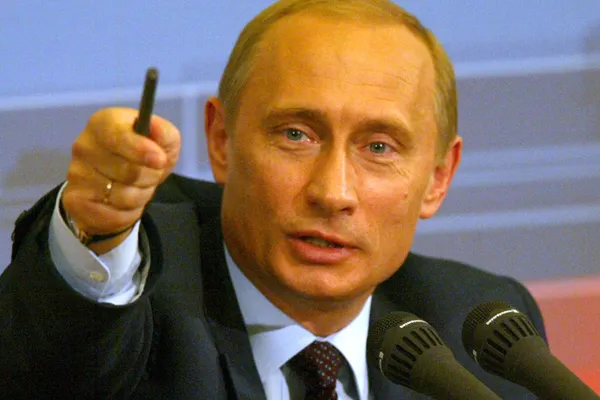 Oligarhii ruşi sunt îngrijoraţi de impactul unor sancţiuni din partea SUA şi UE. Putin nu-i ascultă