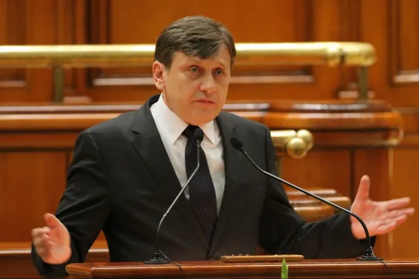 Antonescu: Moţiune de cenzură pe CAS şi profit reinvestit dacă Guvernul nu ia măsuri până la 1 mai