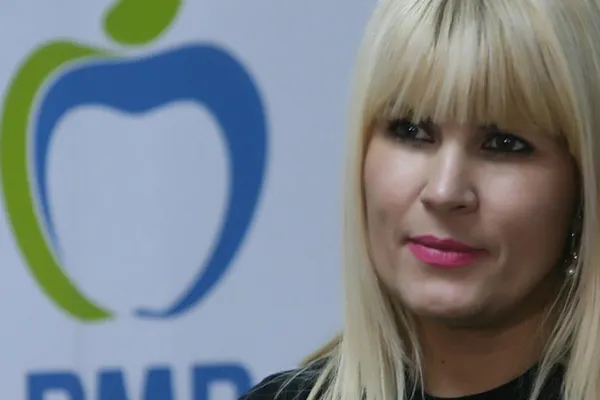 Moment inedit: ELENA UDREA a cântat în direct la TV