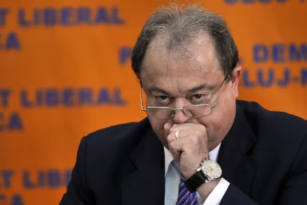 Blaga: Noi ne-am făcut datoria de partid de opoziţie, am prezentat grupurilor moţiunea de cenzură
