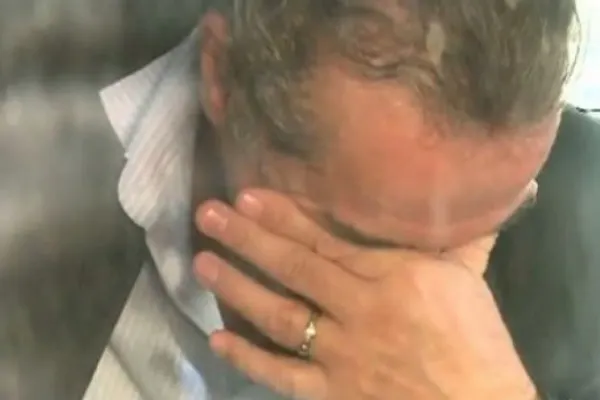 GIGI BECALI a trimis Parlamentului o petiţie prin care cere încetarea abuzurilor la care ar fi supus