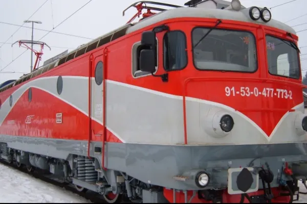 Guvernul împrumută CFR Călători din Trezorerie şi îi livrează carburanţi din rezerva de stat