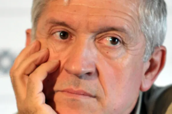 Pericolul din farfurie. Alimentele care favorizează cancerul de colon, boala de care suferea actorul Mircea Diaconu