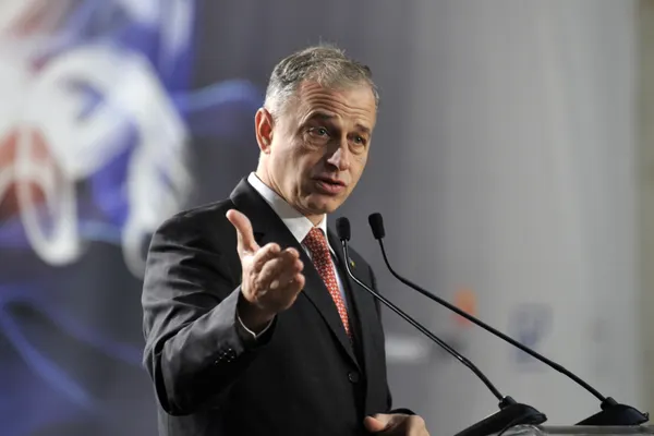 MIRCEA GEOANĂ DESPRE COMPROMISUL LUI PONTA CU UDMR şi SALVAREA LUI CHIŢOIU