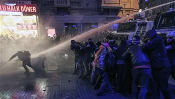 Noi proteste în Turcia. Forţele de ordine au folosit gaze lacrimogene