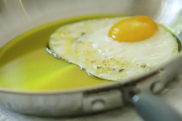Un nou motiv să EVITĂM alimentele prăjite