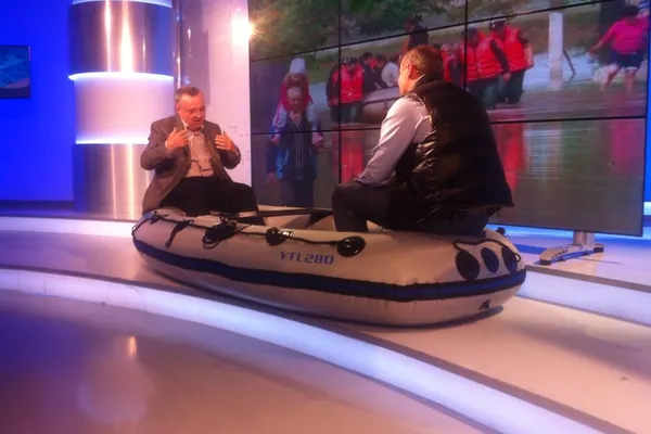 Ion Cristoiu şi Rareş Bogdan au văzut România din barcă, în studioul Realitatea TV