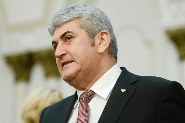 Oprea: UNPR susţine total un guvern condus de Ponta ca prim-ministru şi preşedinte al PSD