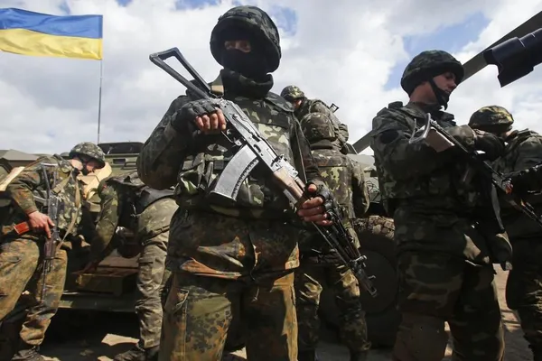 UCRAINA, BUTOIUL CU PULBERE AL EUROPEI: Pro-ruşii se extind în Ucraina, NATO avertizează
