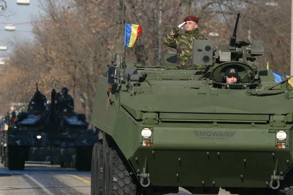 Efectele tensiunilor cu Rusia. Acord Ponta-Băsescu pentru dublarea bugetului Apărării