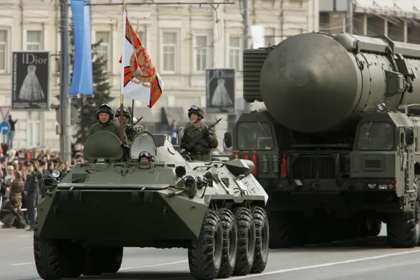 Rusia, alături de alte peste 20 de state, și-a DUBLAT CHELTUIELILE MILITARE în ultimul deceniu