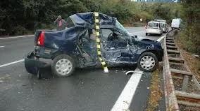 Accident cumplit în judeţul Braşov. Cinci persoane, între care o femeie însărcinată, la spital